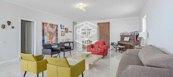 Villa de 9 dormitorios en Arona, Spain No. 16418 10