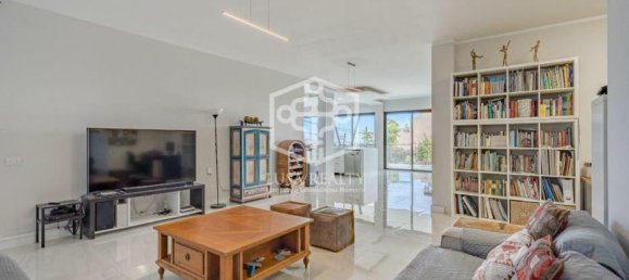 Villa de 9 dormitorios en Arona, Spain No. 16418 13