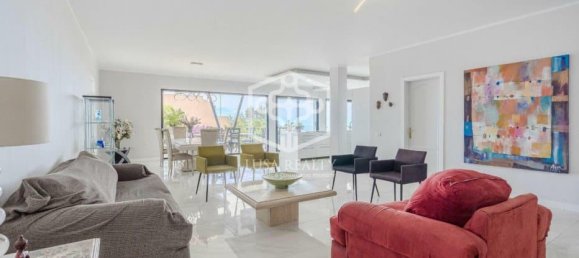 Villa de 9 dormitorios en Arona, Spain No. 16418 14