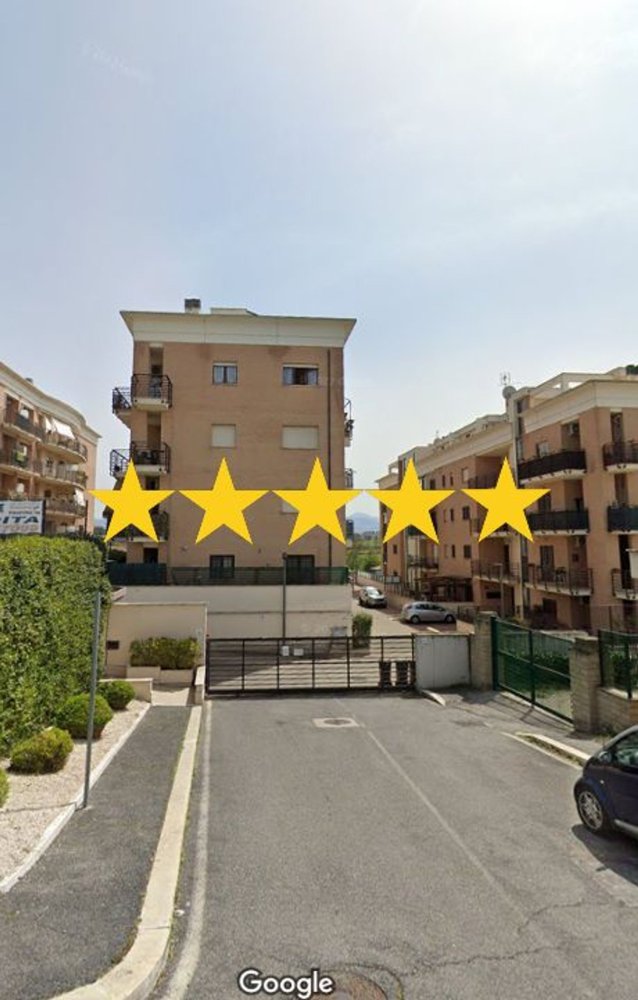 4 rooms Apartment in Rome, Italy No. 27195