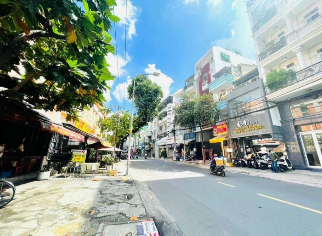 192m² Land in District 3, Vietnam No. 13166