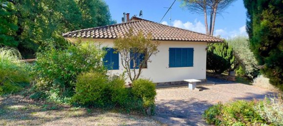 4 bedrooms Villa in Chiusi, Italy No. 53477 17