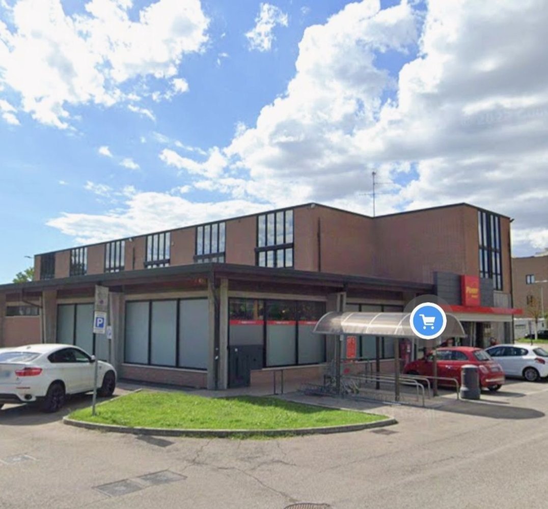 100m² Office in Lugo, Italy No. 102610