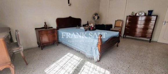 5 bedrooms House in Qormi, Malta No. 2535 11