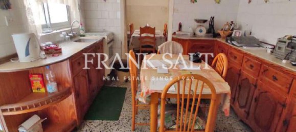 5 bedrooms House in Qormi, Malta No. 2535 4