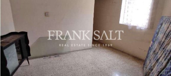 5 bedrooms House in Qormi, Malta No. 2535 10