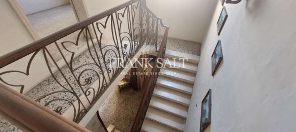 5 bedrooms House in Qormi, Malta No. 2535 5