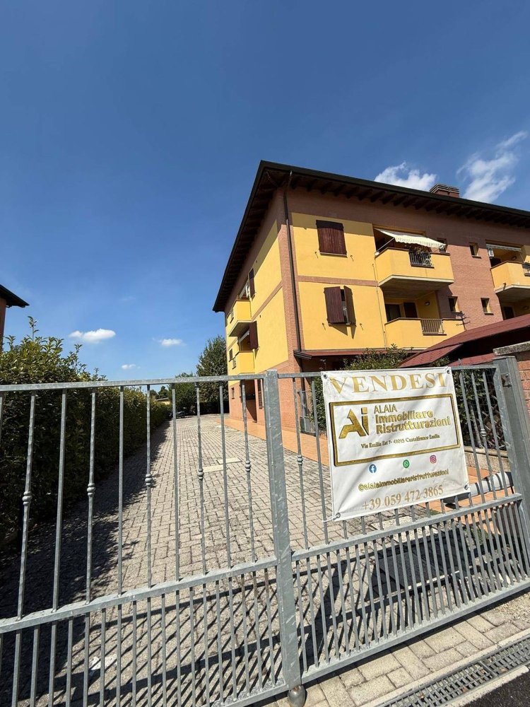 4 bedrooms Apartment in Castelfranco Emilia, Italy No. 339841