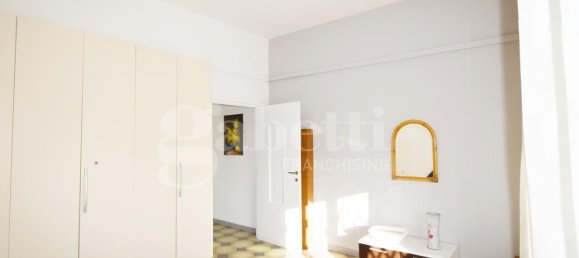 Apartamento de 4 habitaciónes en Olbia, Italy No. 7554 16