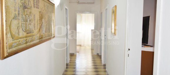 Apartamento de 4 habitaciónes en Olbia, Italy No. 7554 9
