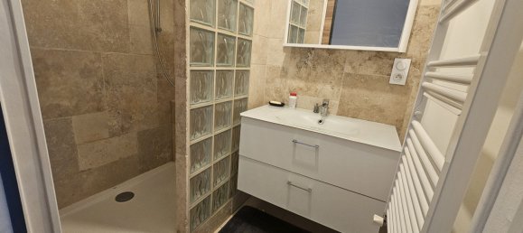 2 chambres Appartement à Chenôve, France No. 206879 5