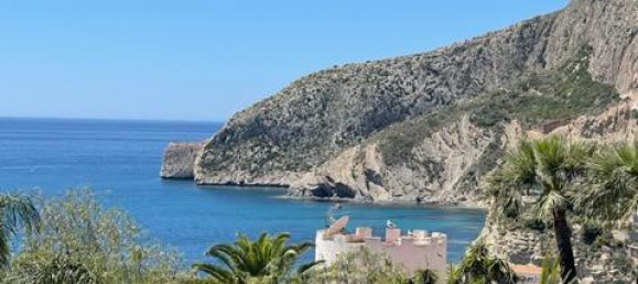 4 bedrooms Villa in Calpe, Spain No. 11205 3