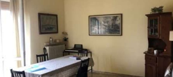 Квартира с 5 комнатами в Коста ди Медзате, Италия № 211619 2