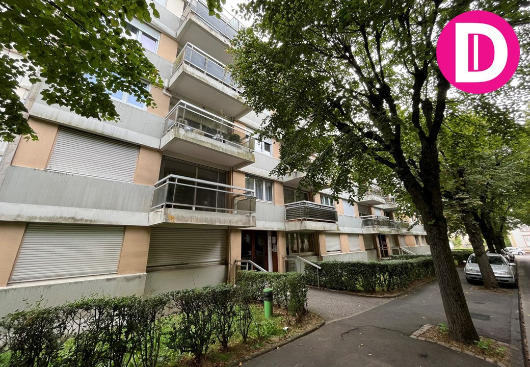 2 bedrooms Apartment in Metz, France No. 222183