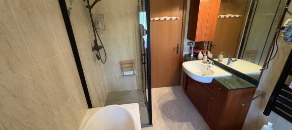 Apartamento de 8 habitaciónes en Udine, Italy No. 12301 5