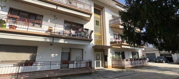 Apartamento de 8 habitaciónes en Udine, Italy No. 12301 8