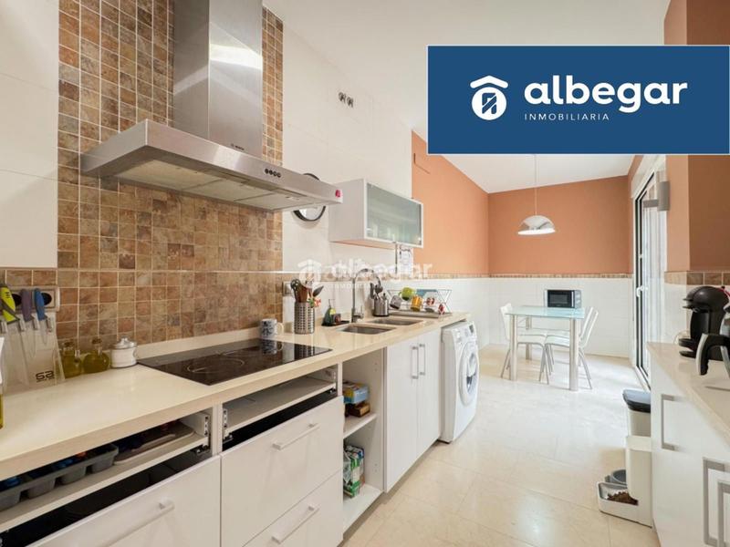 5 chambres Maison de ville à Valencia, Spain No. 255153