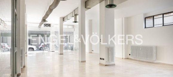 315m² Commercial property in Bologna, Italy No. 261192 4
