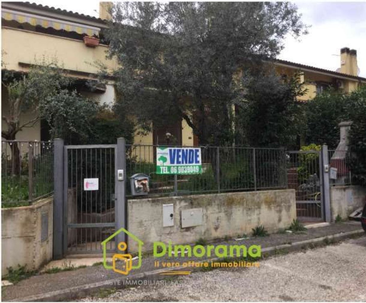 Apartamento de 6 divisões em Fiano Romano, Italy N.º 204112