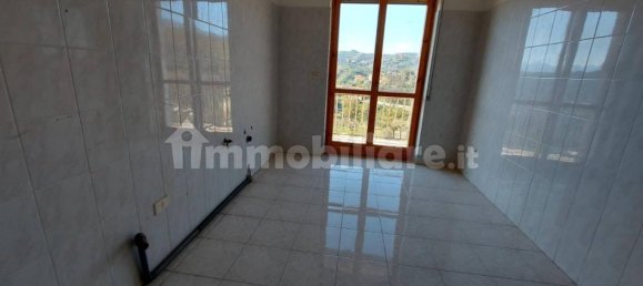 Apartamento T3 em Salerno, Italy N.º 120372 9