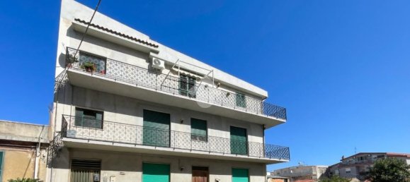 4-salle Appartement à Pace del Mela, Italy No. 45662 23