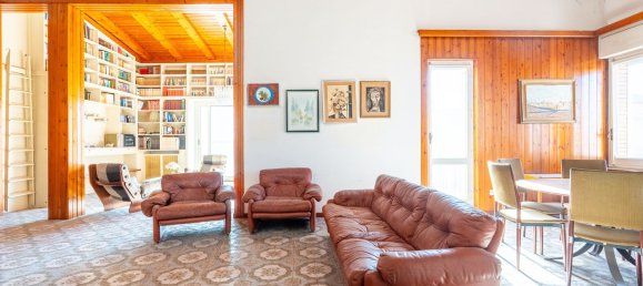 Villa de 15 dormitorios en Sarroch, Italy No. 355052 12