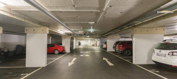 Garage in Penzing, Austria No. 156024 2