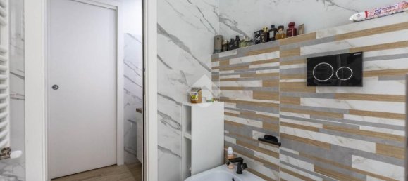 3 Schlafzimmer Wohnung in Rome, Italy, Nr. 373501 13