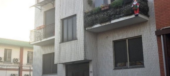 Apartamento de 2 divisões em Bresso, Italy N.º 9362 11