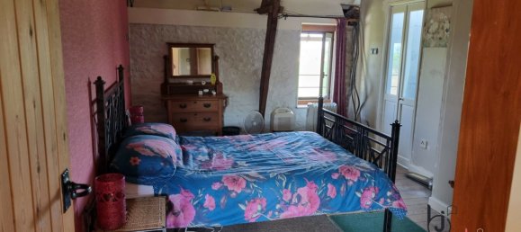 2 bedrooms House in Mayenne, France No. 357631 4