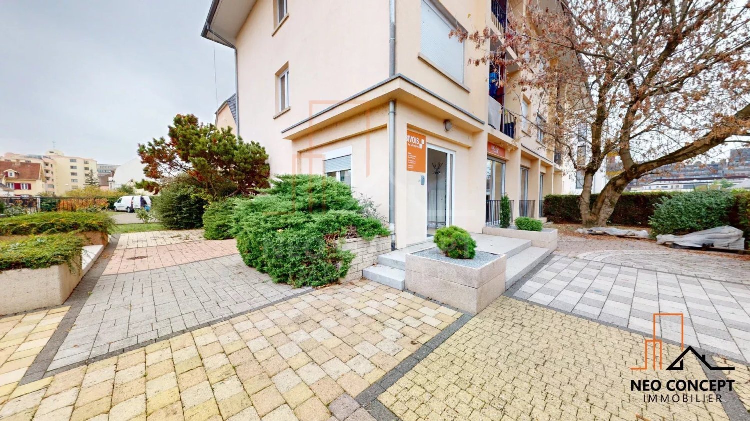 Gewerbliche Immobilie in Strasbourg, France 161m², Nr. 82354