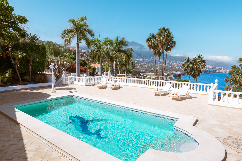 5 غرف نوم فيلا في Santa Ursula, Spain رقم 211682