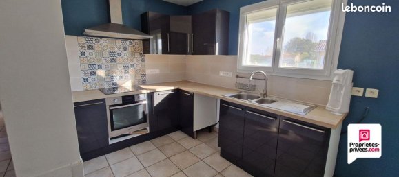 3 bedrooms House in Langon, France No. 335715 3