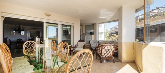 Apartamento de 2 dormitorios en Marbella, Spain No. 96885 33