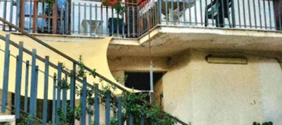 3 rooms Apartment in Mignano Monte Lungo, Italy No. 306336 10