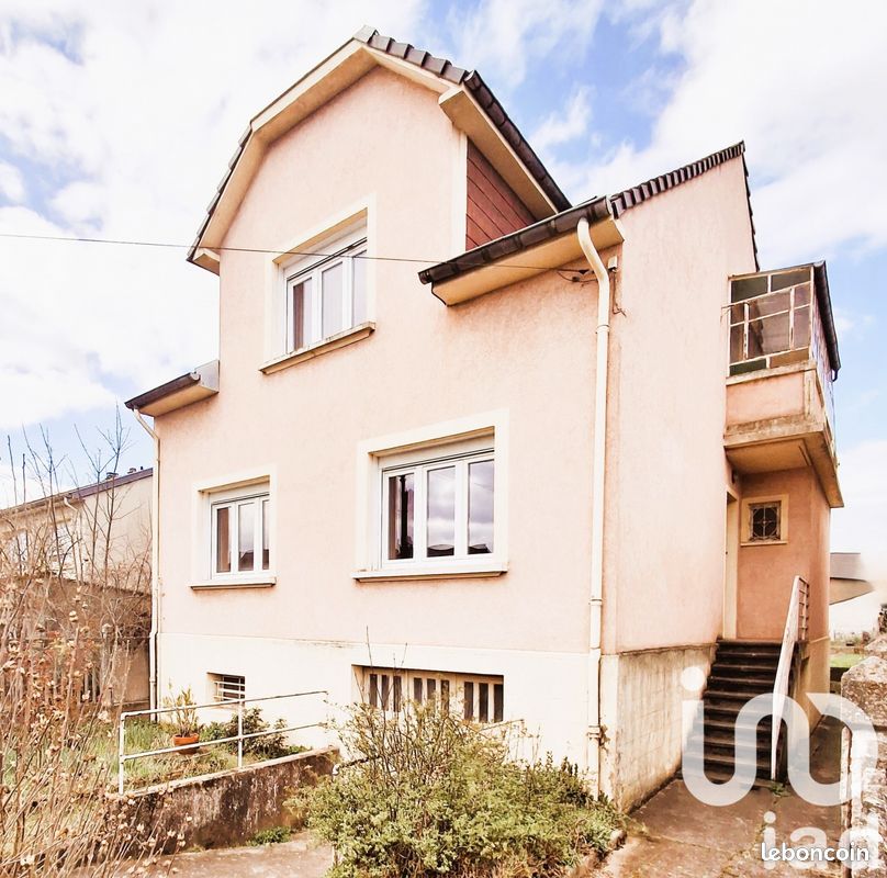 Casa de 5 habitaciónes en Amneville, France No. 49138