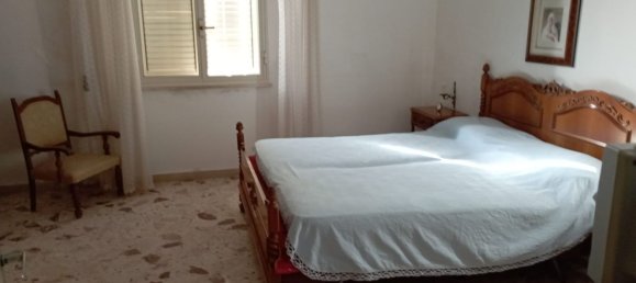 Дом с 6 комнатами в Марсала, Италия № 83595 16