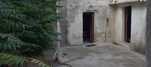 Дом с 6 комнатами в Марсала, Италия № 83595 8