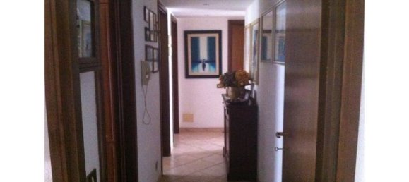 Квартира с 3 спальнями в Рим, Италия № 252341 7