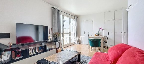 Studio in Charenton-le-Pont, France No. 172281 2