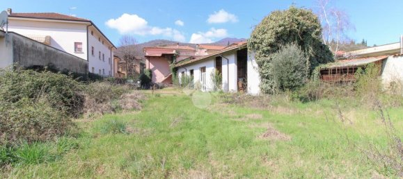 4 bedrooms Villa in Gavardo, Italy No. 167304 2