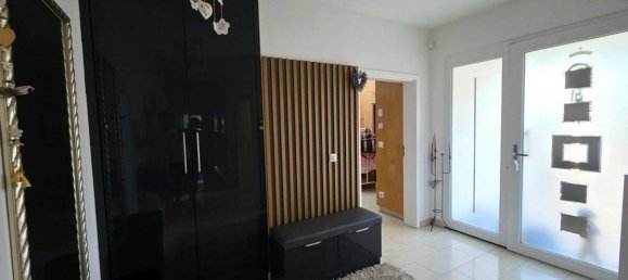 3 bedrooms Bungalow in Offenbach, Germany No. 329059 7