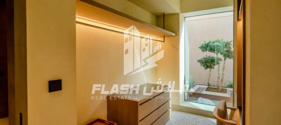 4 bedrooms Villa in Ras Al Khaimah, UAE No. 33104 10