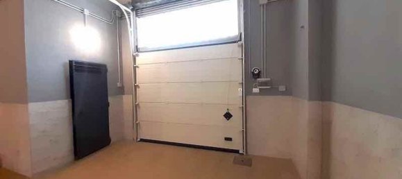 104m² Commercial property in Pomigliano d'Arco, Italy No. 282376 5