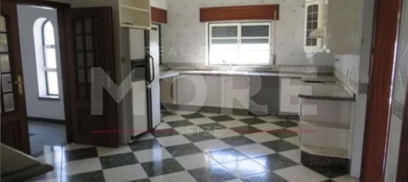 4 bedrooms House in Elvas, Portugal No. 142204 8