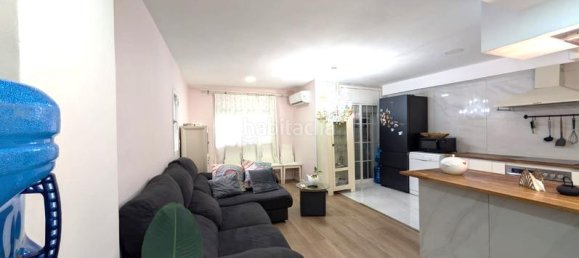 Apartamento de 3 dormitorios en Cornellà de Llobregat, Spain No. 147137 4