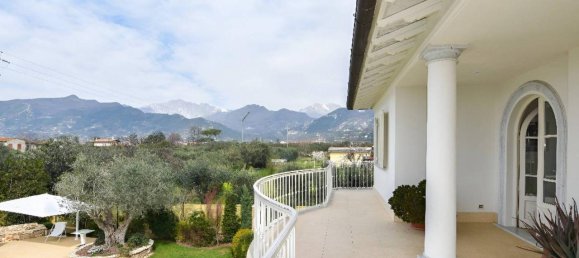 12 rooms Villa in Forte dei Marmi, Italy No. 105723 34