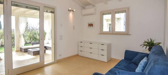 12 rooms Villa in Forte dei Marmi, Italy No. 105723 16