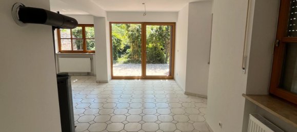 5 rooms Townhouse in Nurnberger Land, Germany No. 309374 3