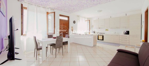 2 bedrooms Apartment in Parona, Italy No. 380010 4